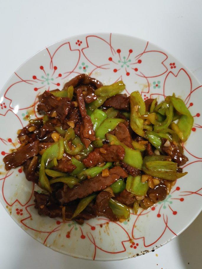 杭椒炒牛柳