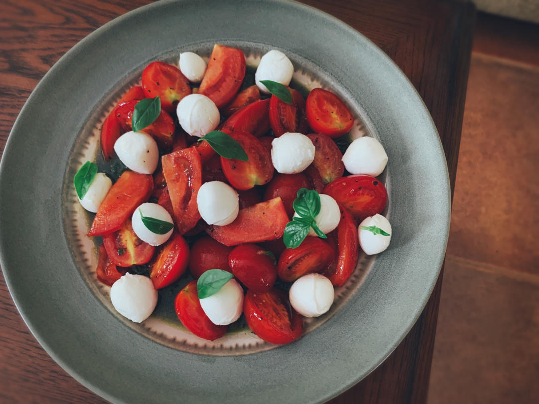 卡普里风味沙拉insalata caprese/水牛芝士沙拉（布拉塔burrata可做）