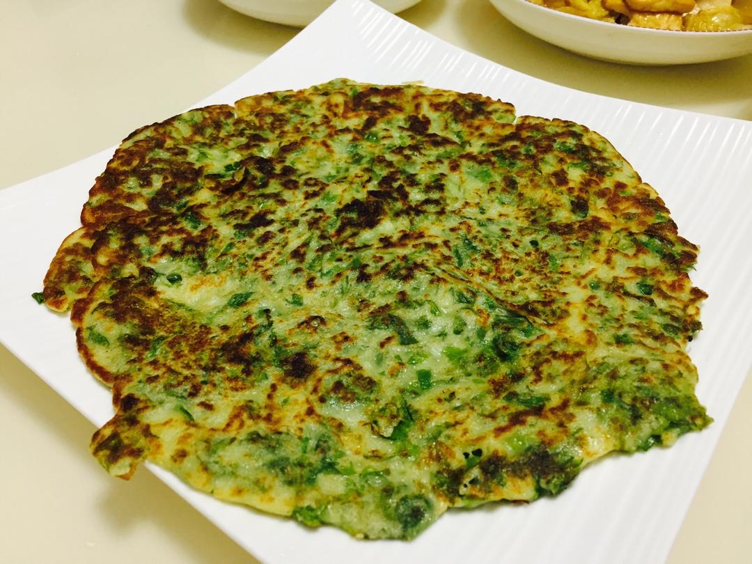 芹菜叶鸡蛋饼