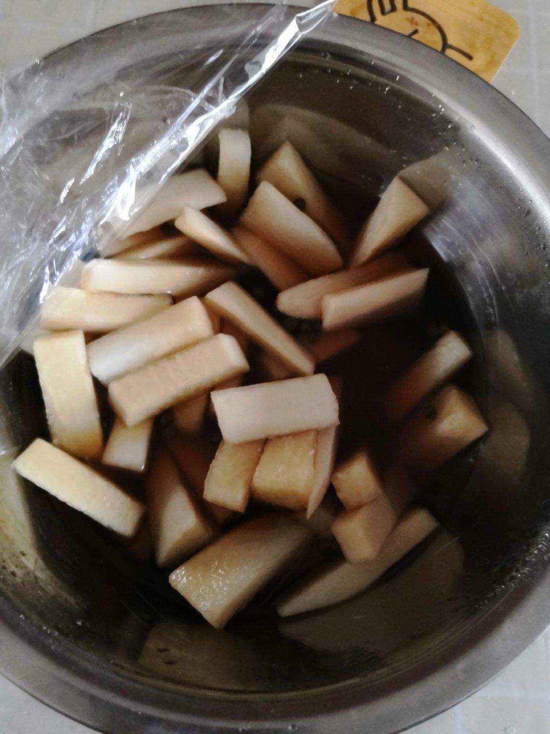 酸酸甜甜辣辣爽口萝卜条