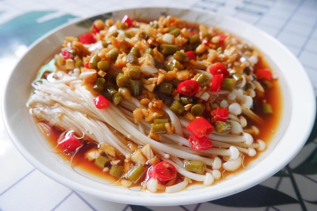 凉拌金针菇