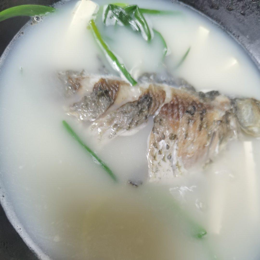 豆腐鲫鱼汤