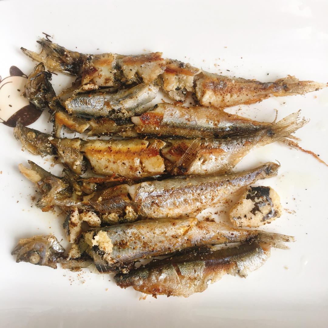 香煎椒盐多春鱼