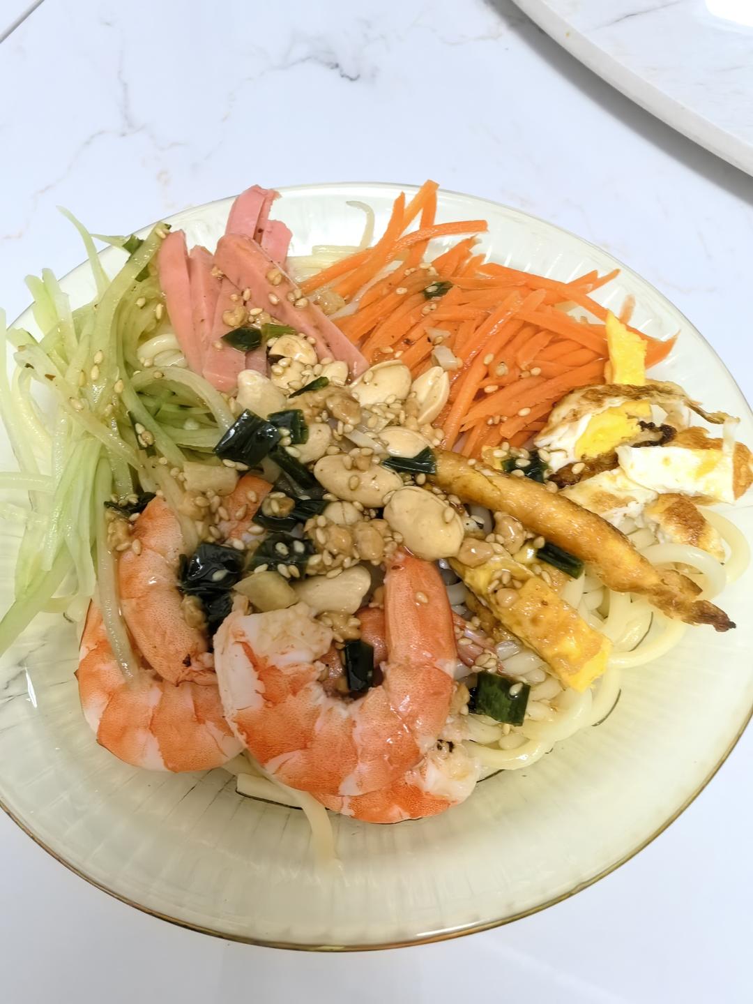 夏日凉拌面