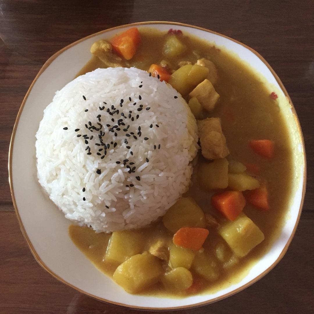 咖喱鸡肉饭