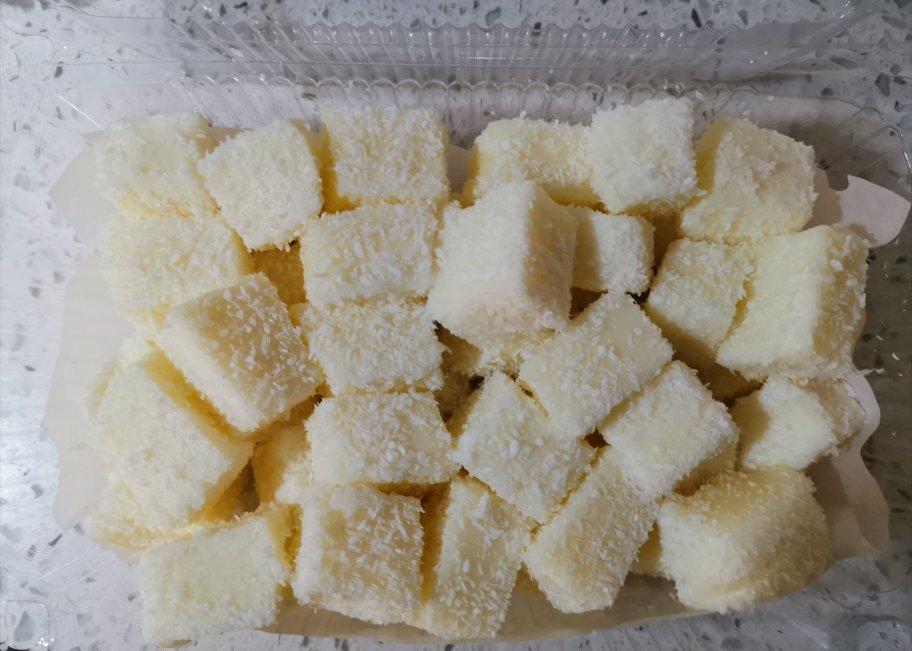 完胜85度C牛奶椰丝小方