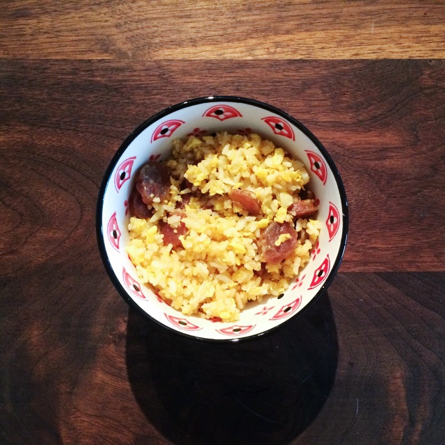 粒粒黄金腊肠炒饭（简易版）