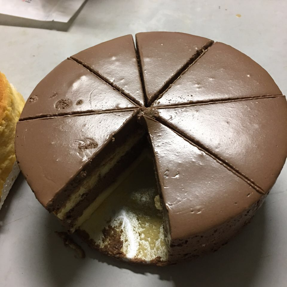 巧克力方形慕斯蛋糕