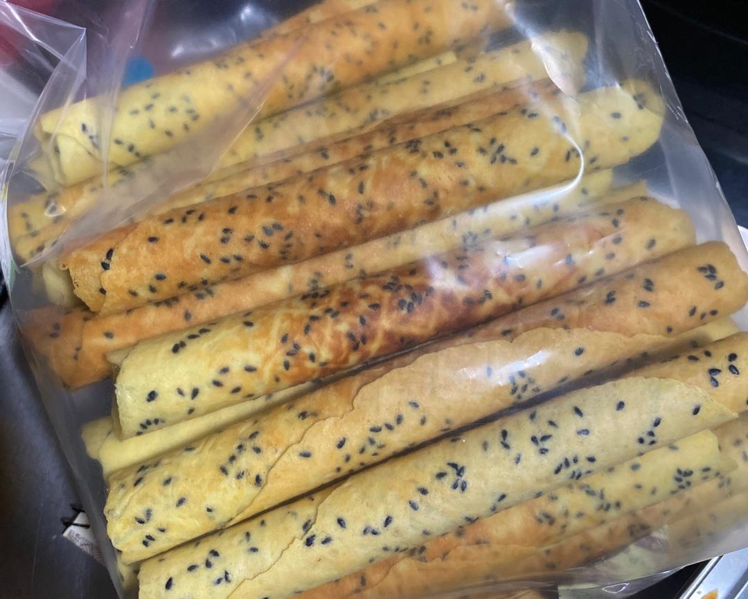 芝麻蛋卷的做法