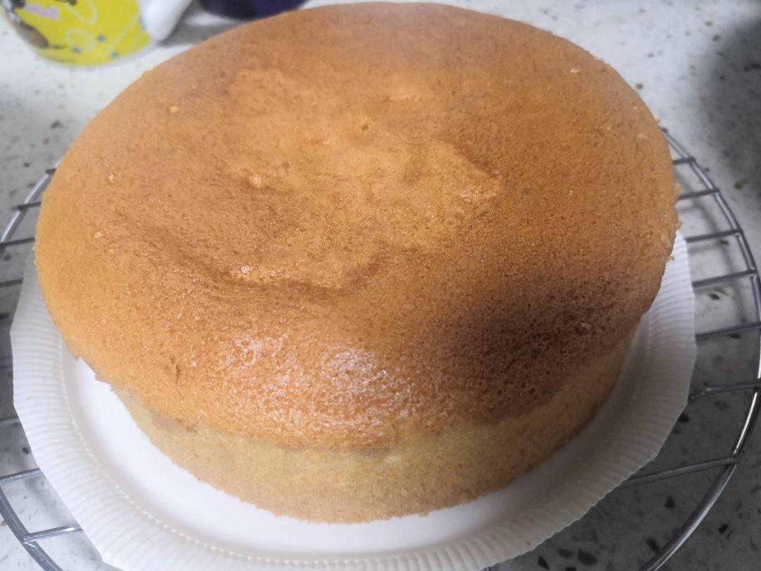 空气炸锅蛋糕 戚风（6寸超详细打蛋/脱模步骤）