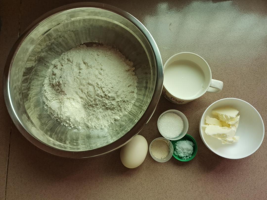 纯奶手撕吐司的做法 步骤1