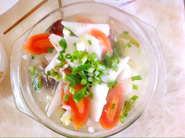 香菇萝卜汤