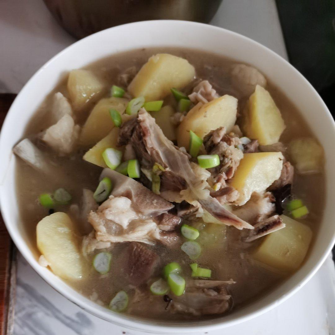 土豆炖羊肉