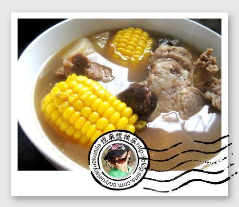 腔骨炖玉米的做法