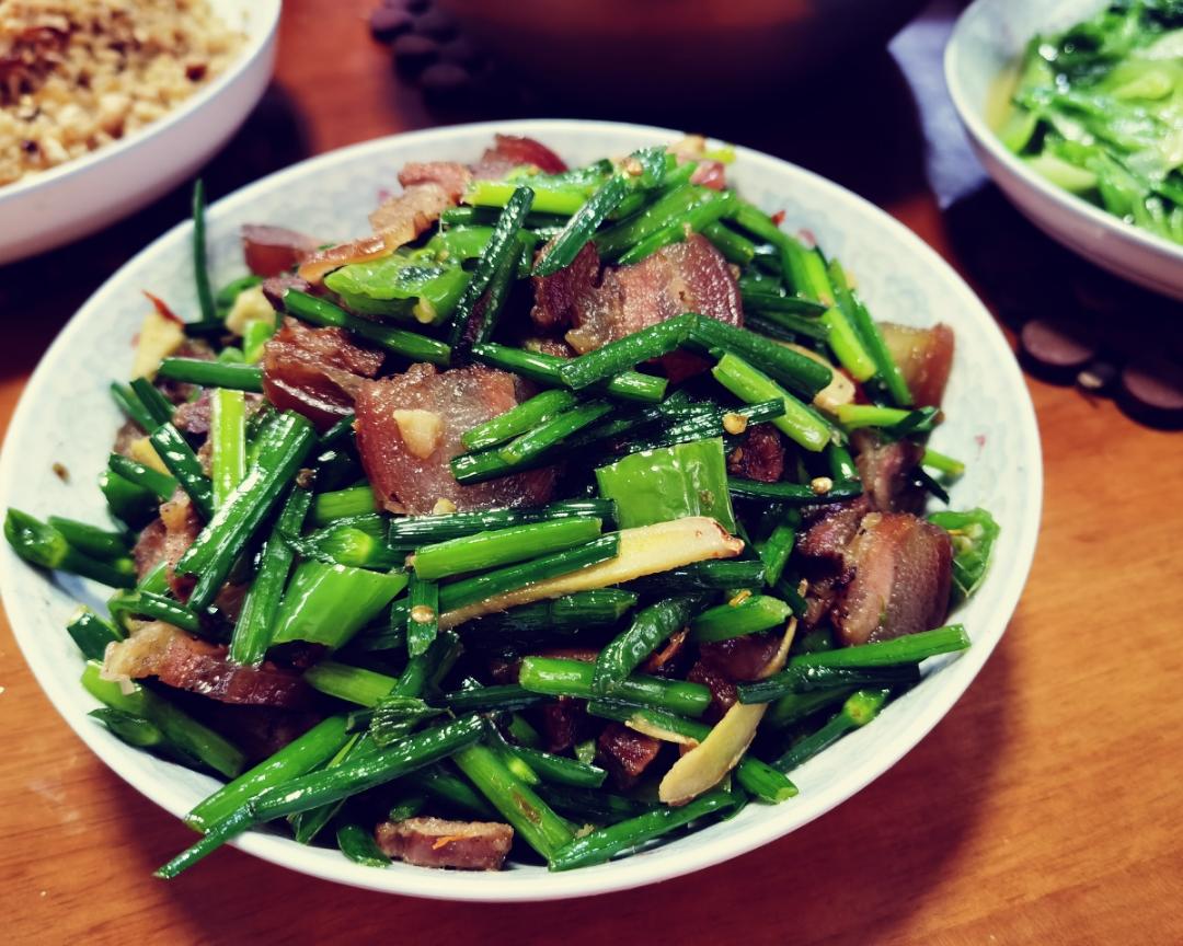 蒜苔炒腊肉