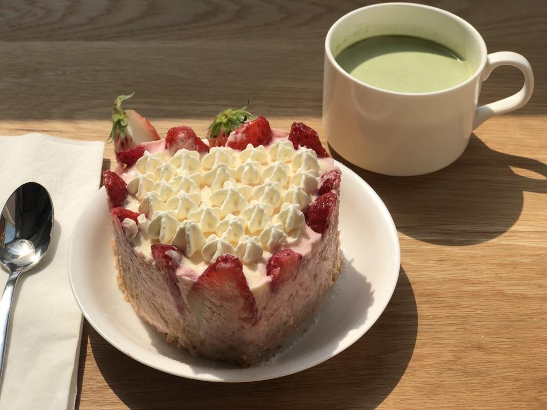 心形草莓慕斯蛋糕