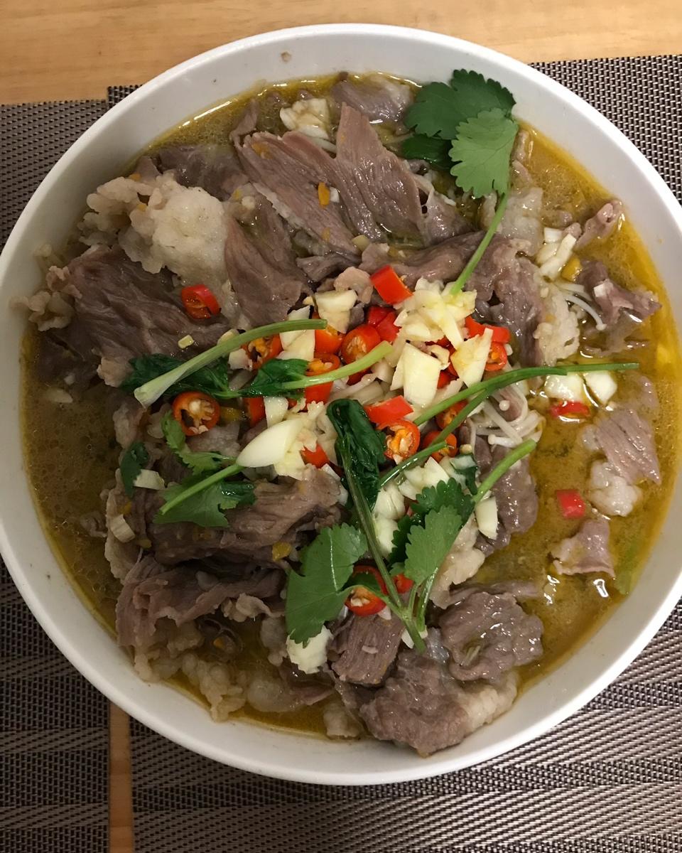 酸汤肥牛