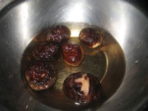 香菇蒸肉饼的做法 步骤1