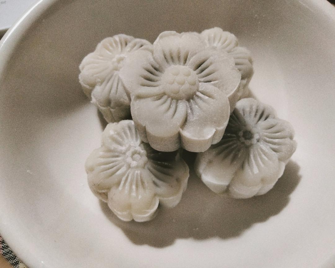 糯叽叽的奥利奥冰皮月饼