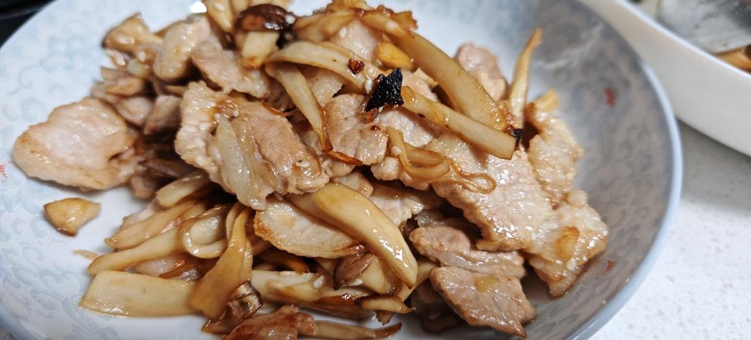 干煸手撕杏鲍菇