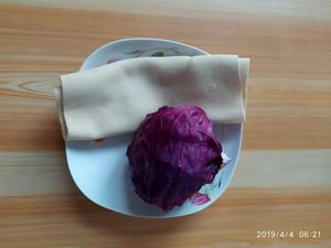 5分钟凉拌菜沙拉西葫芦豆腐皮紫甘蓝快手菜减脂减肥素菜家常菜的做法 步骤2