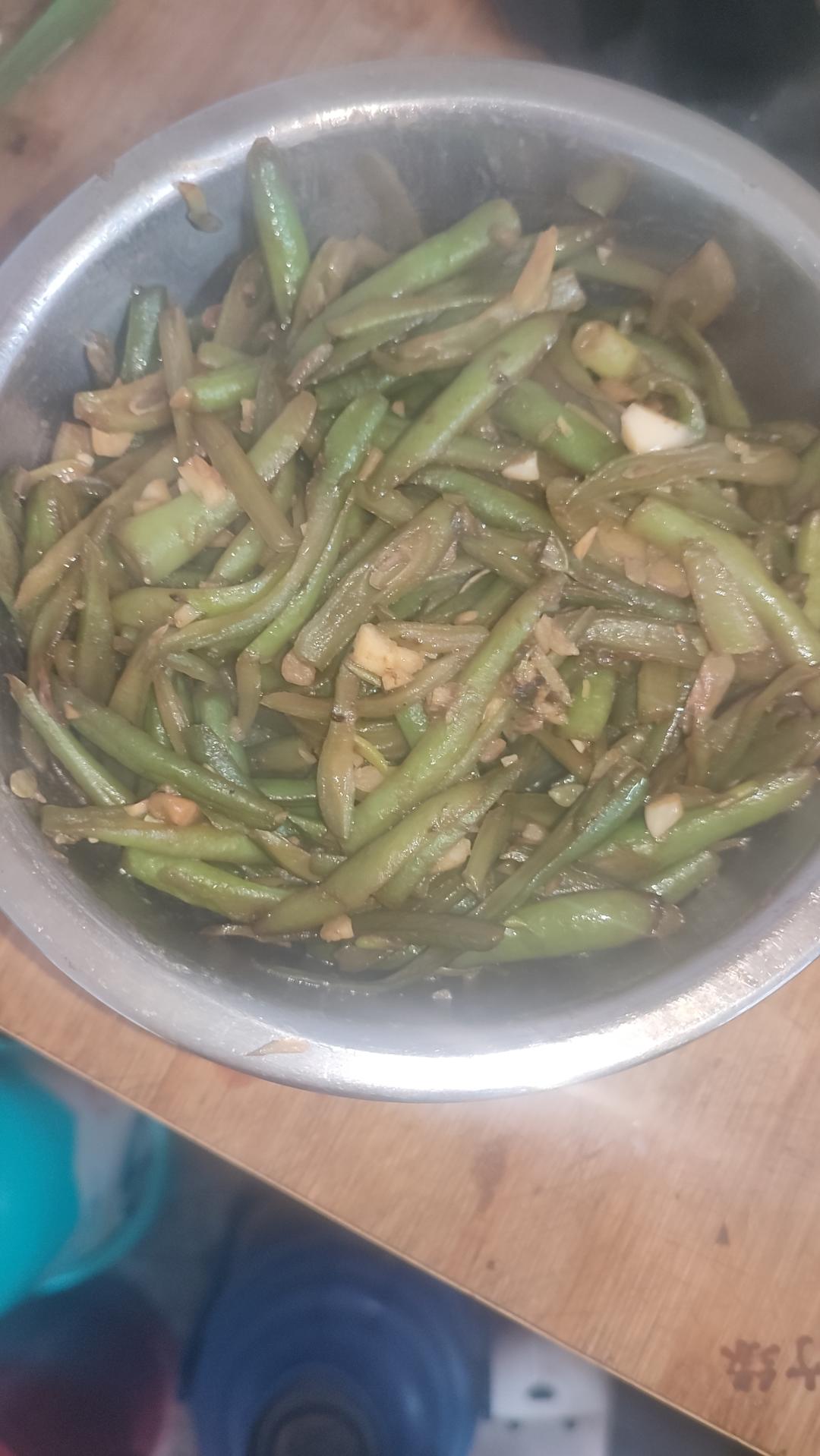 不吃不知道，一吃吓一跳的蒜香素炒豆角
