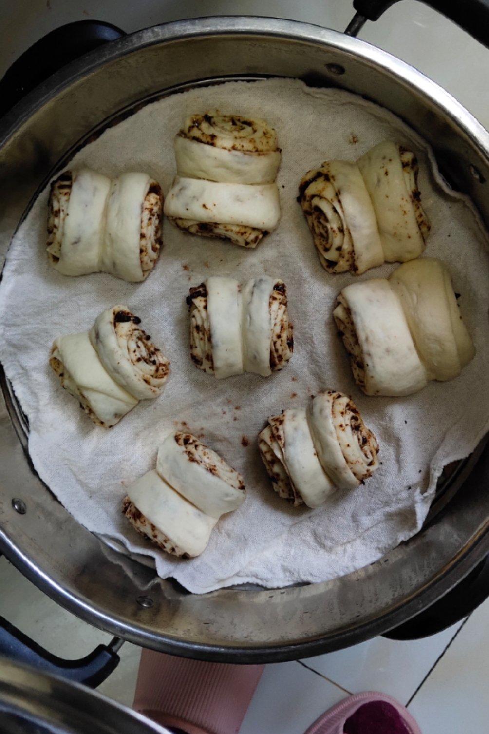 传统的葱油花卷