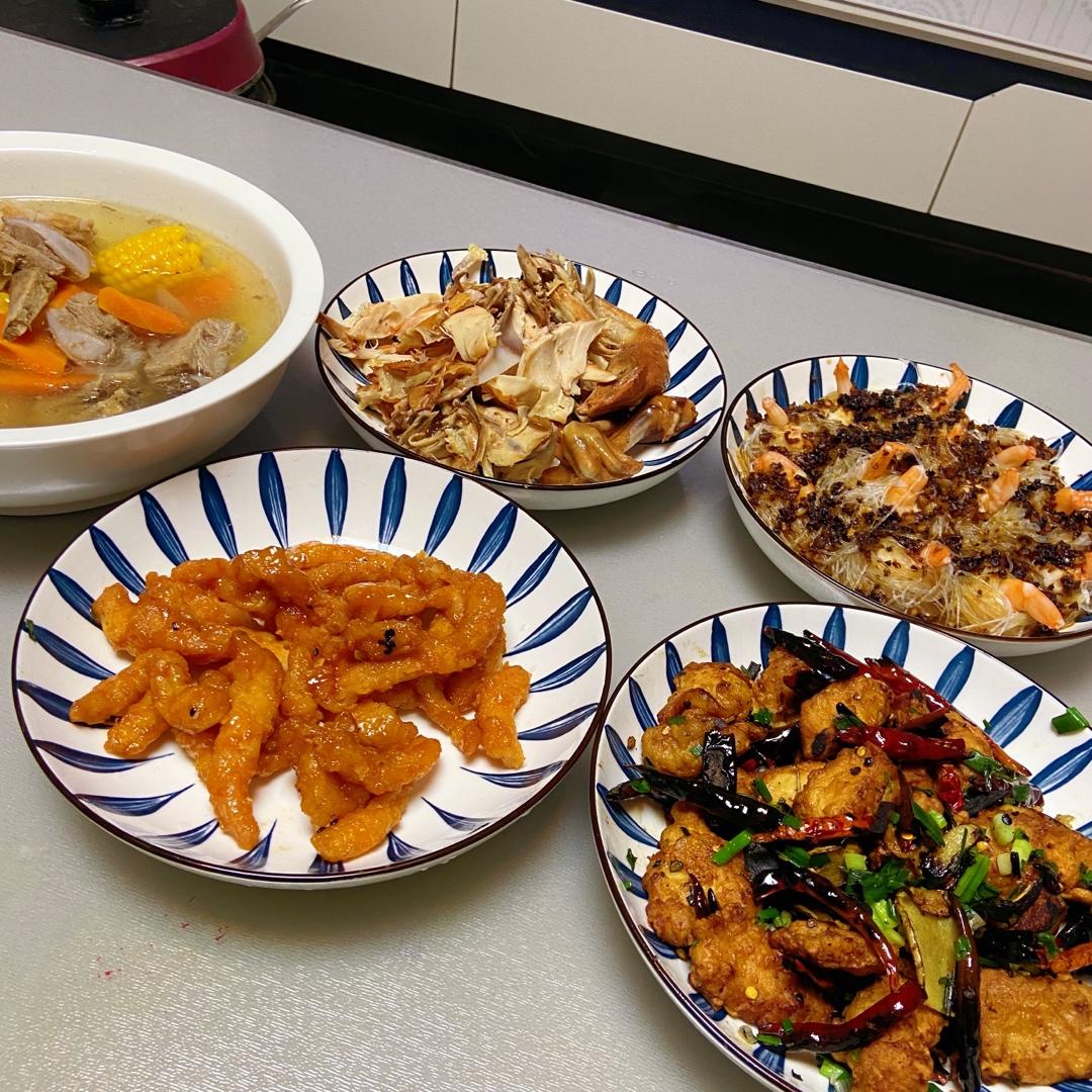 玉米排骨汤（电饭煲）