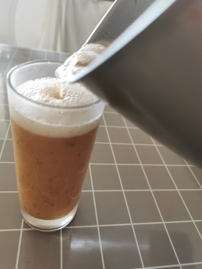 生榨红枣姜汁水的做法 步骤4