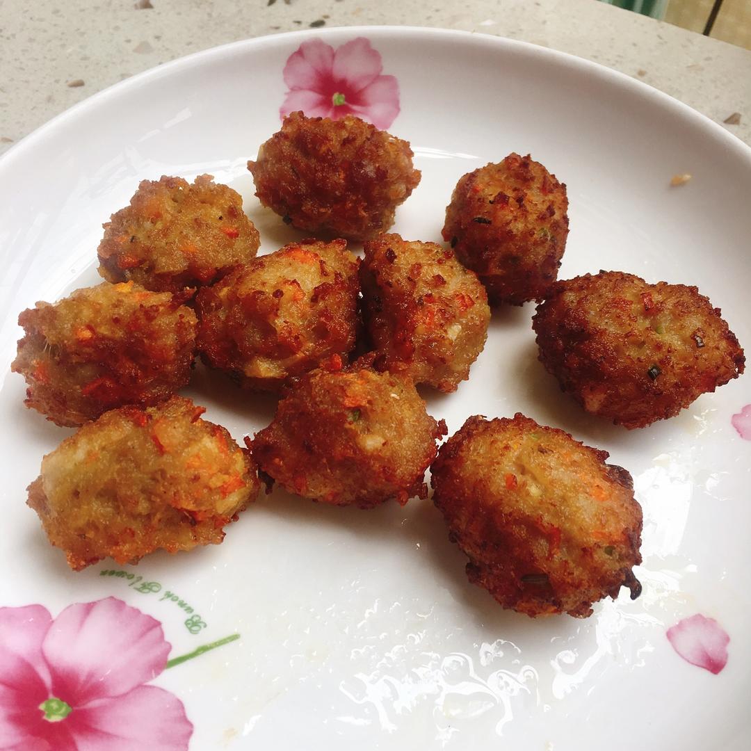 龙虾2016做的炸肉丸子