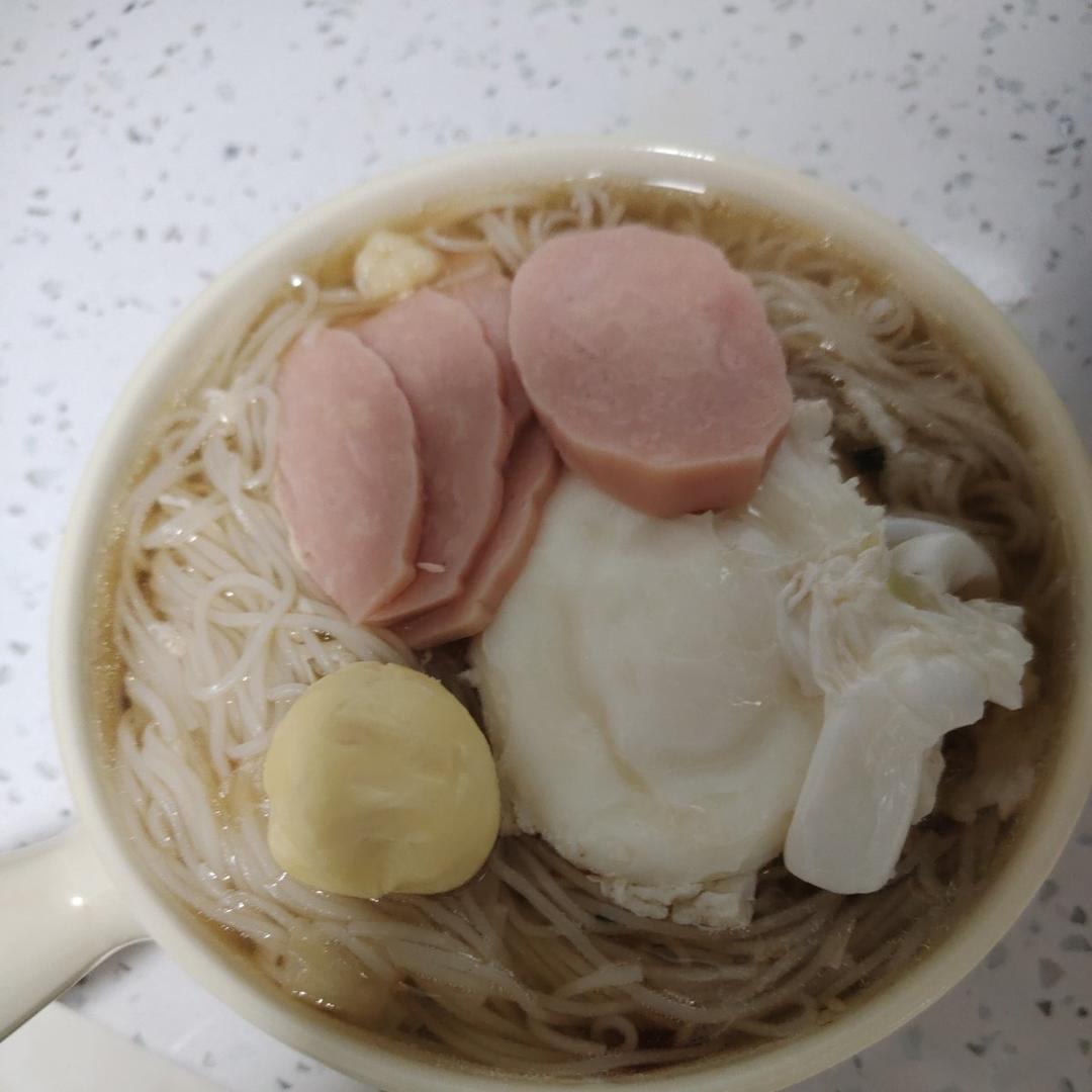 早餐来一碗清汤面，色香味俱全！