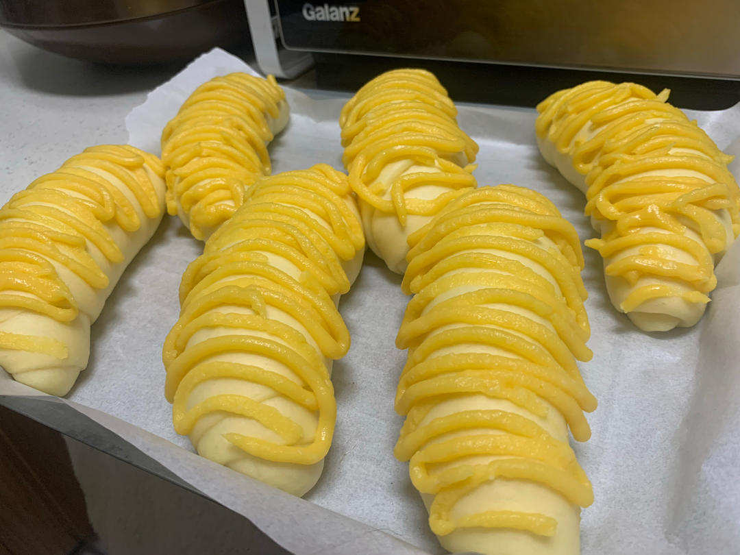 毛毛虫面包｜经典还原小时候最爱的奶油面包