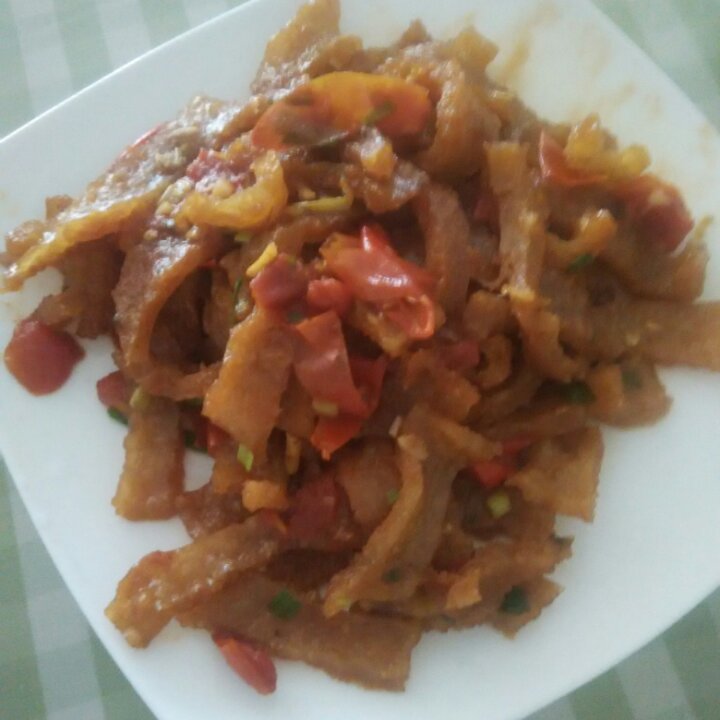 酸辣炸猪皮