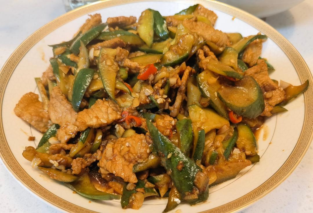 贼好吃的，下饭菜「黄瓜🥒炒肉🥩」