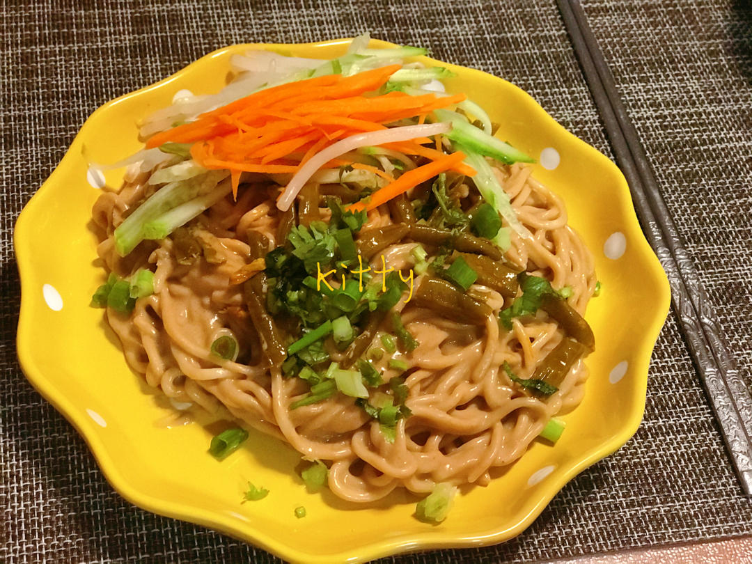 热干面酱汁调法/热干面