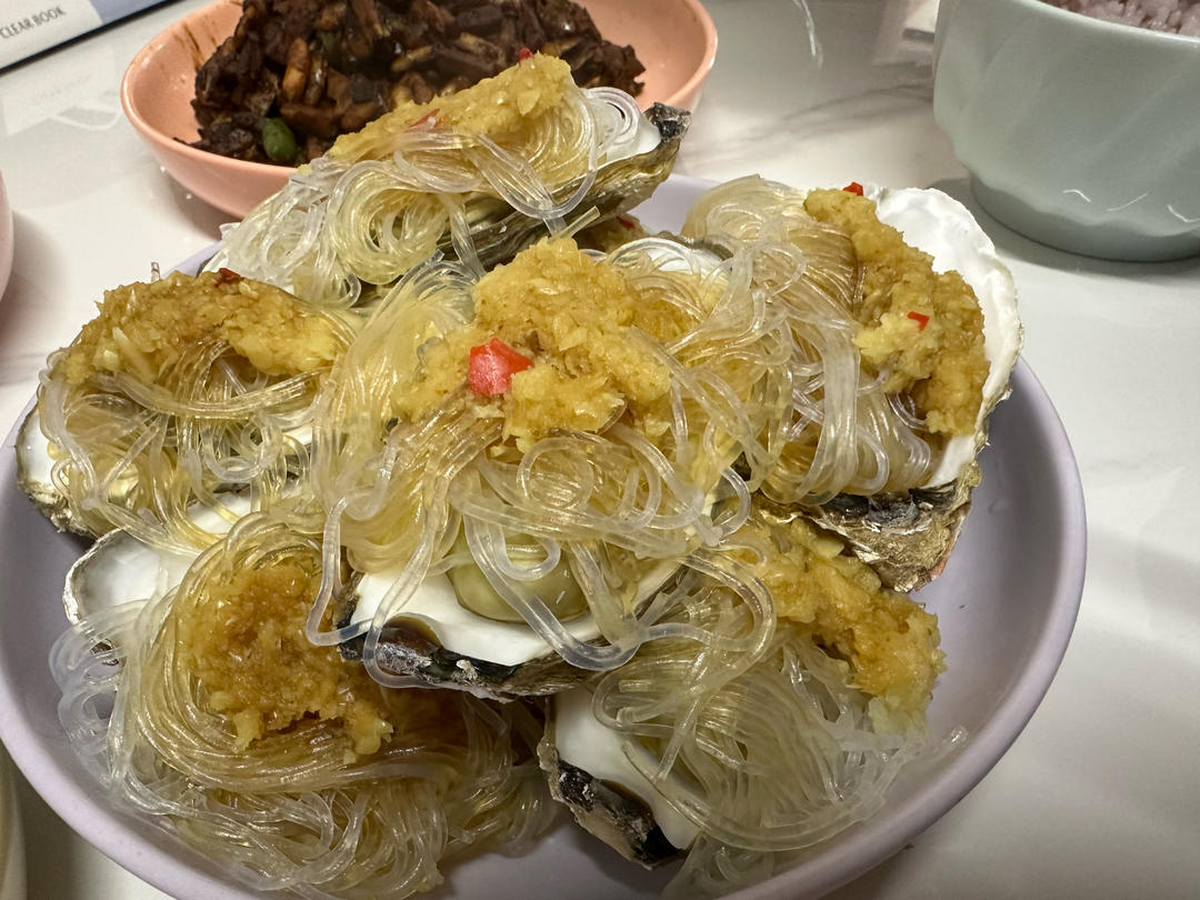 蒜蓉粉丝蒸生蚝