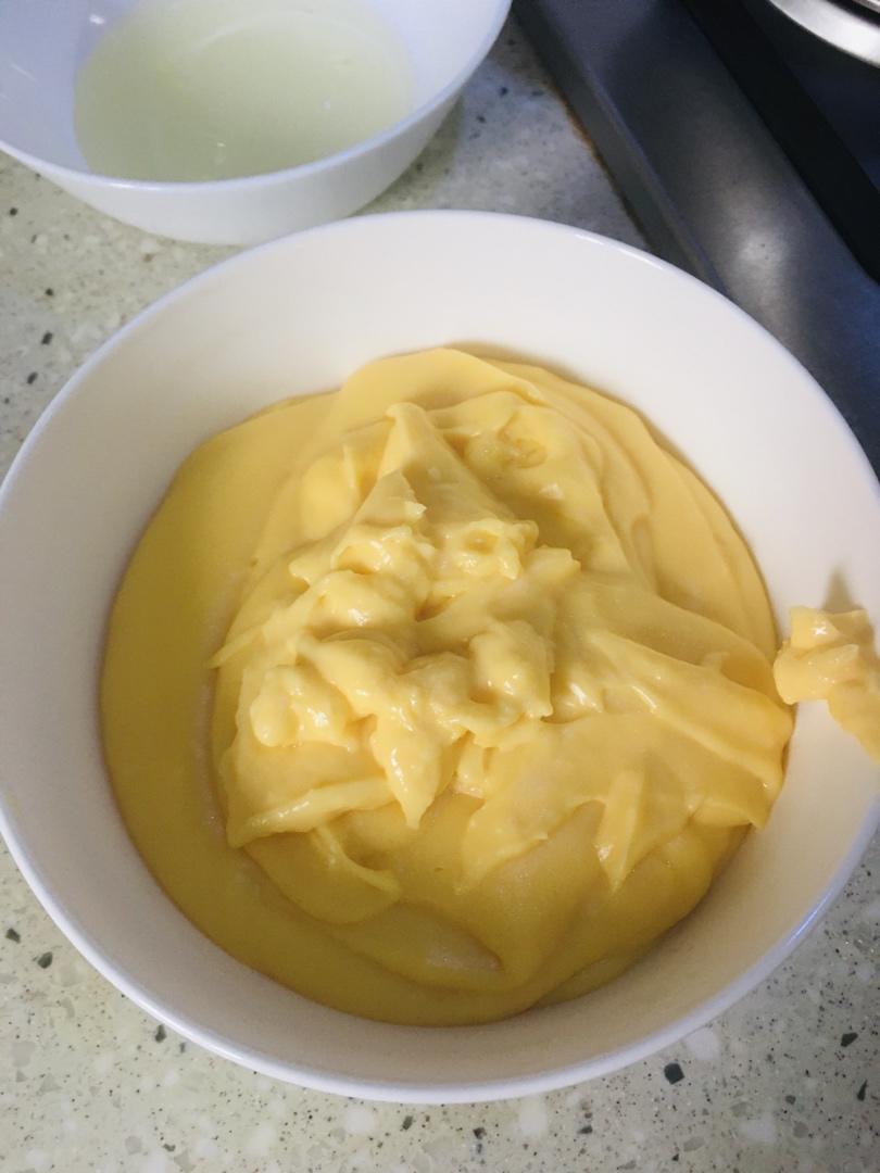 用双皮奶剩下蛋黄做の卡仕达酱