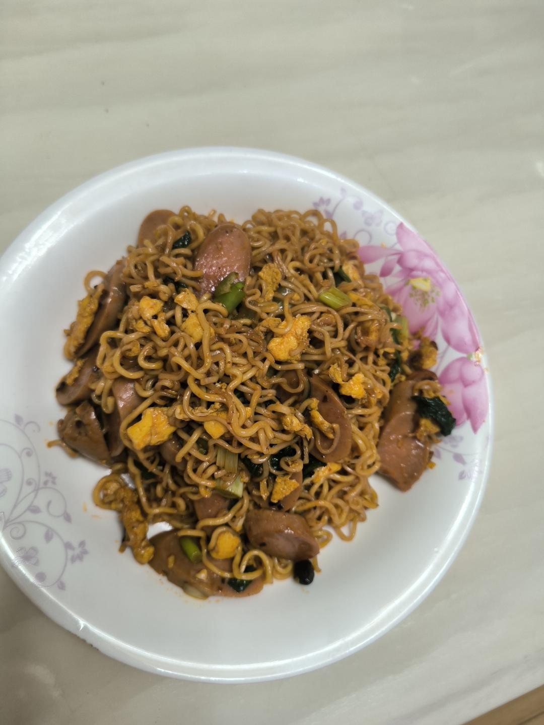 秒杀路边摊的炒方便面