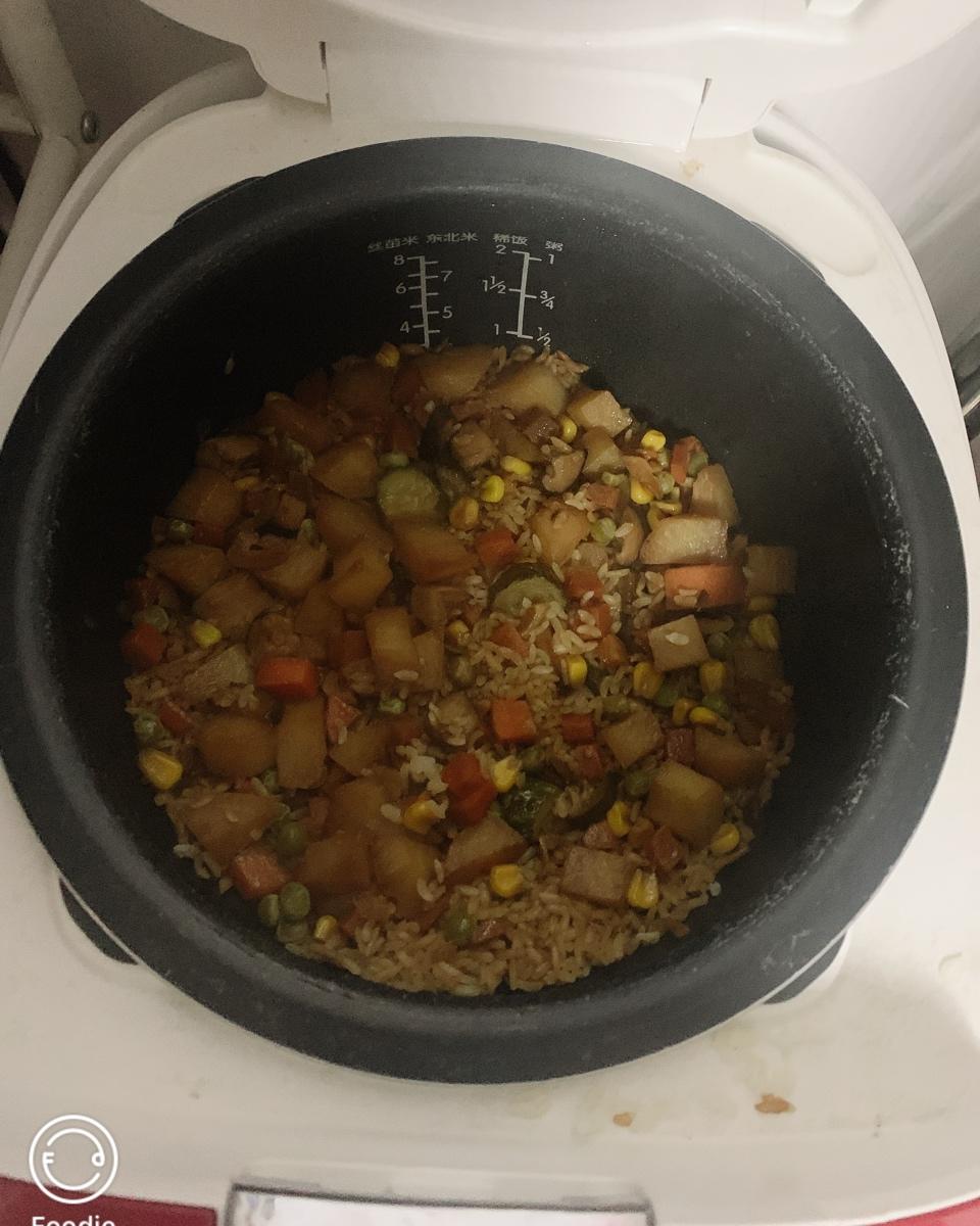 土豆焖饭（电饭锅版）