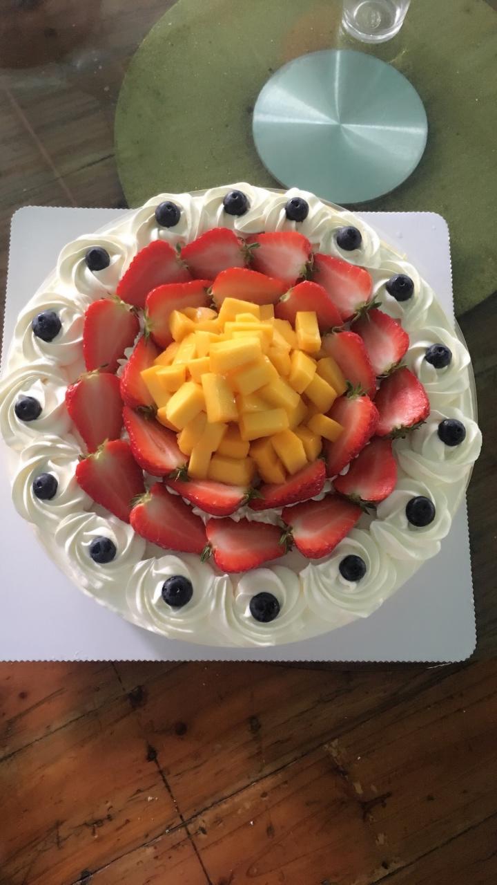 十二寸芒果芝士慕斯