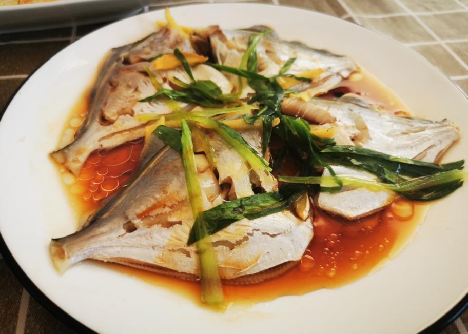 清蒸平鱼