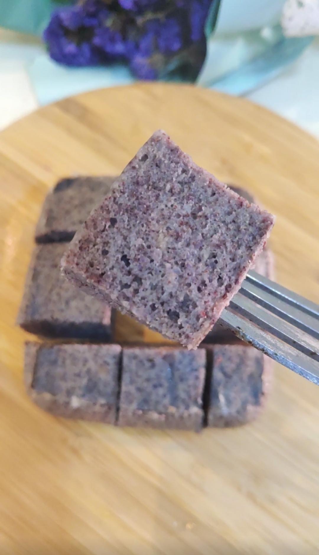 8月龄辅食 黑米红枣蒸糕