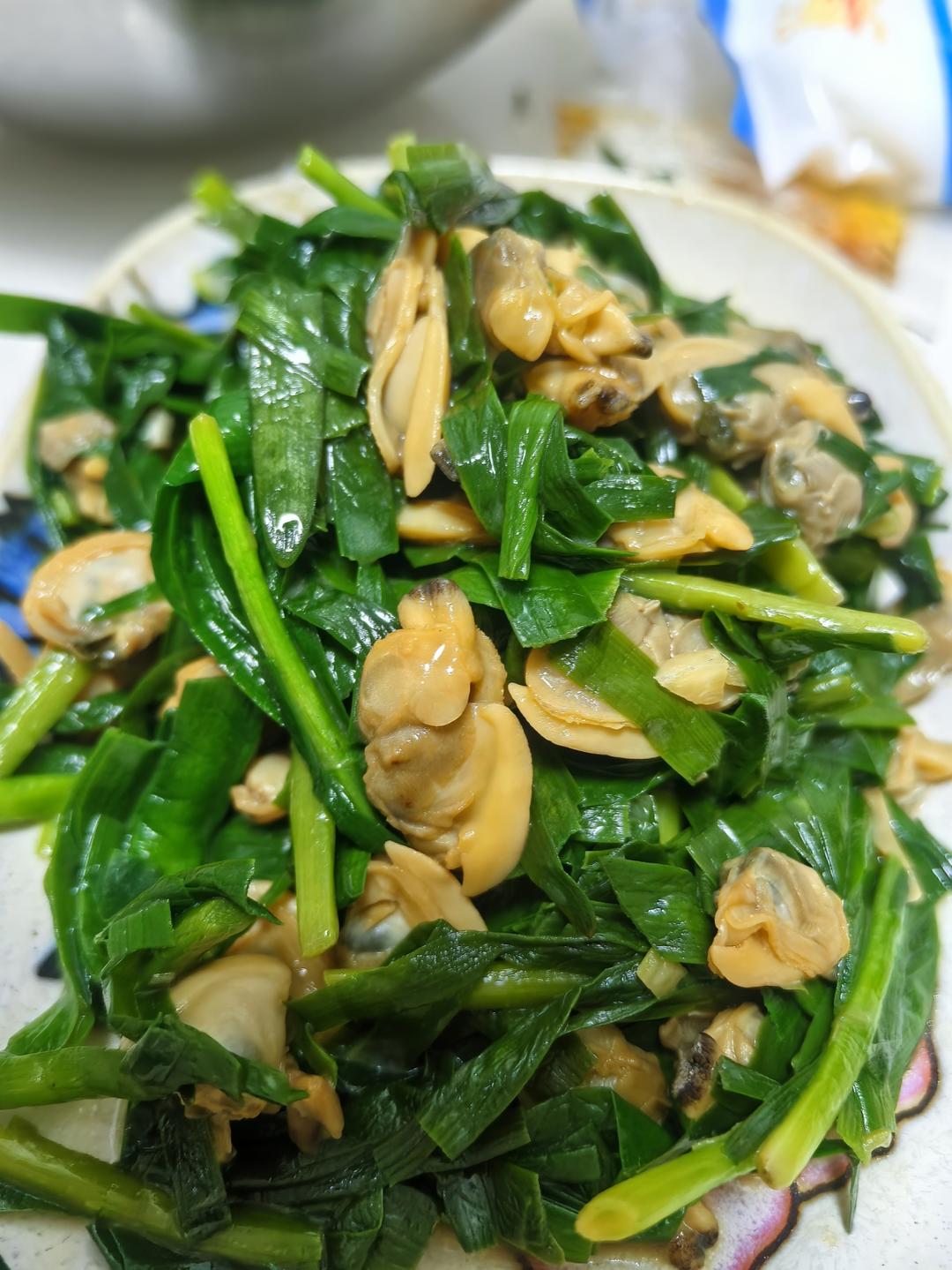花蛤炒韭菜蛤肉微辣
