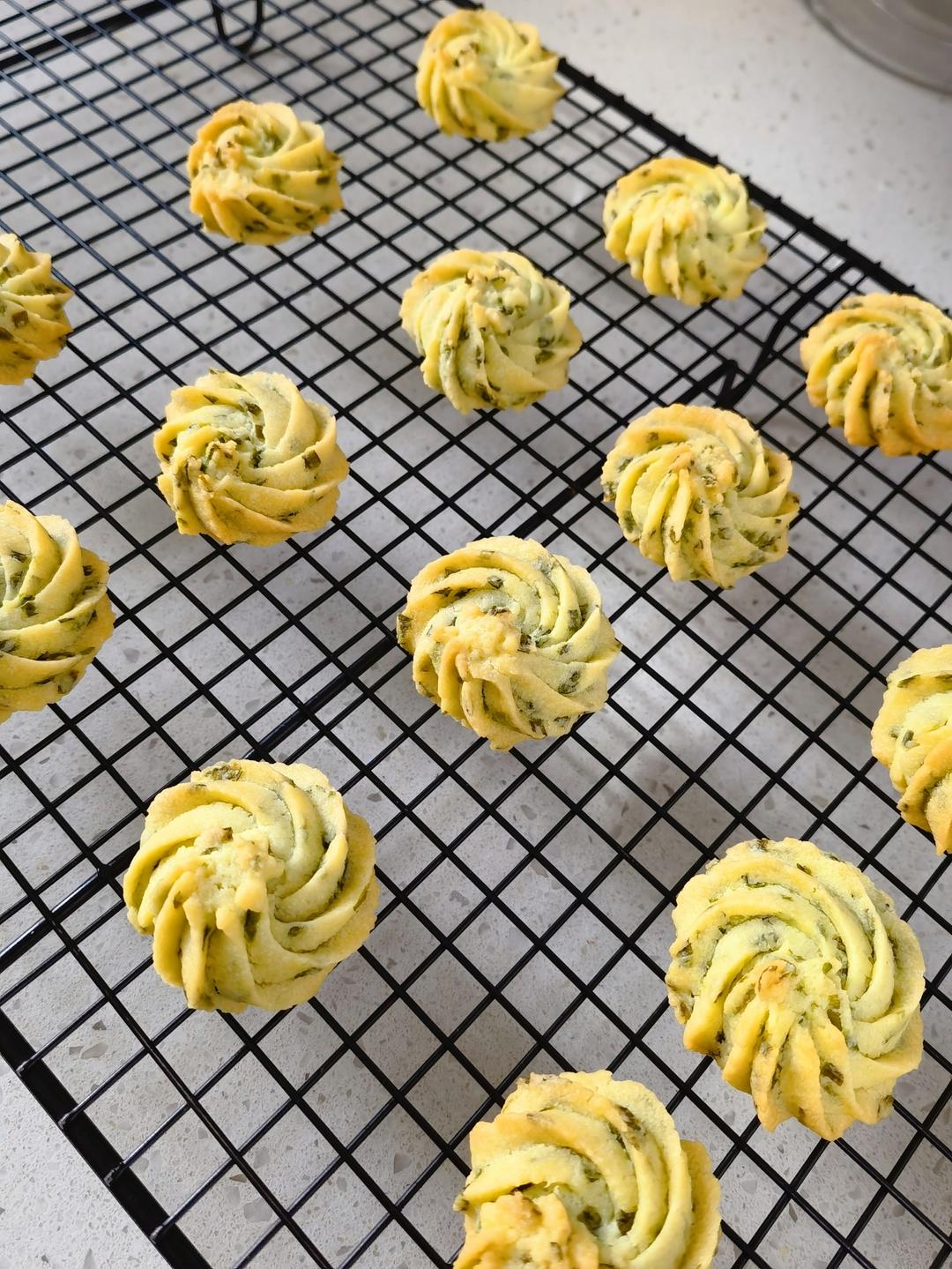 酥掉渣的葱多多香葱咸味曲奇(全黄油无牛奶)