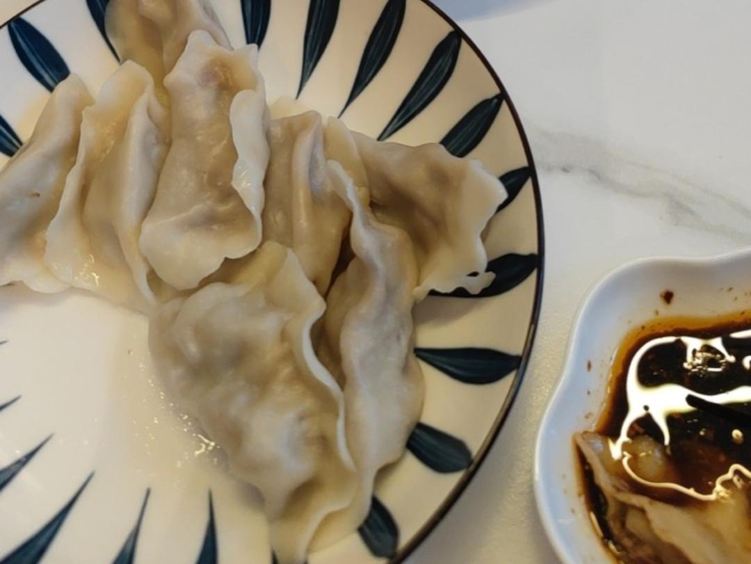 鲜嫩多汁的牛肉洋葱水饺（内含尽量少流泪的洋葱切法）