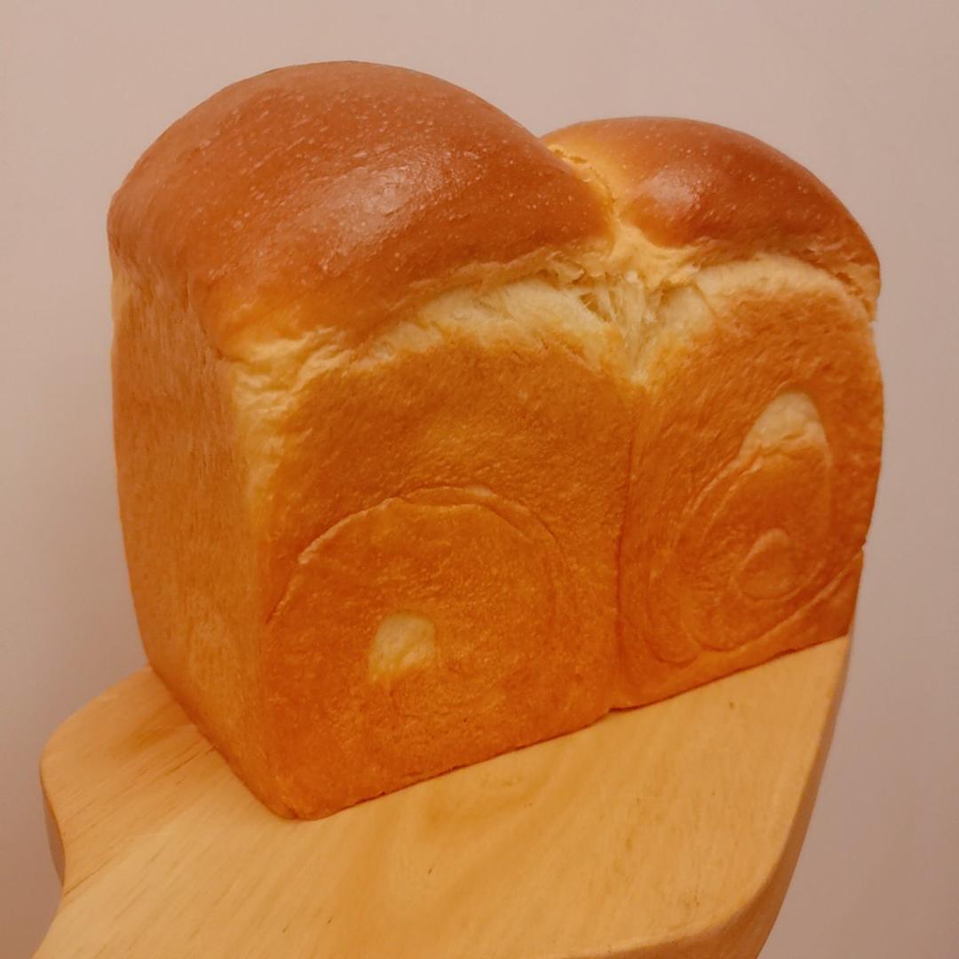 奶香纯粹的重料淡奶油吐司
