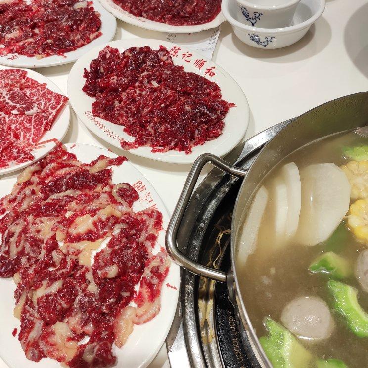 - 食事 -