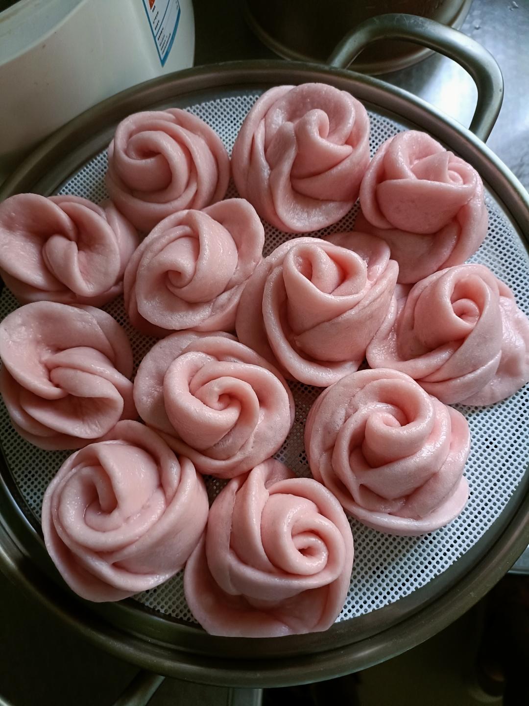 玫瑰花酒酿馒头