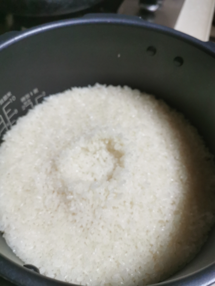 香甜糯米饭的做法 步骤1