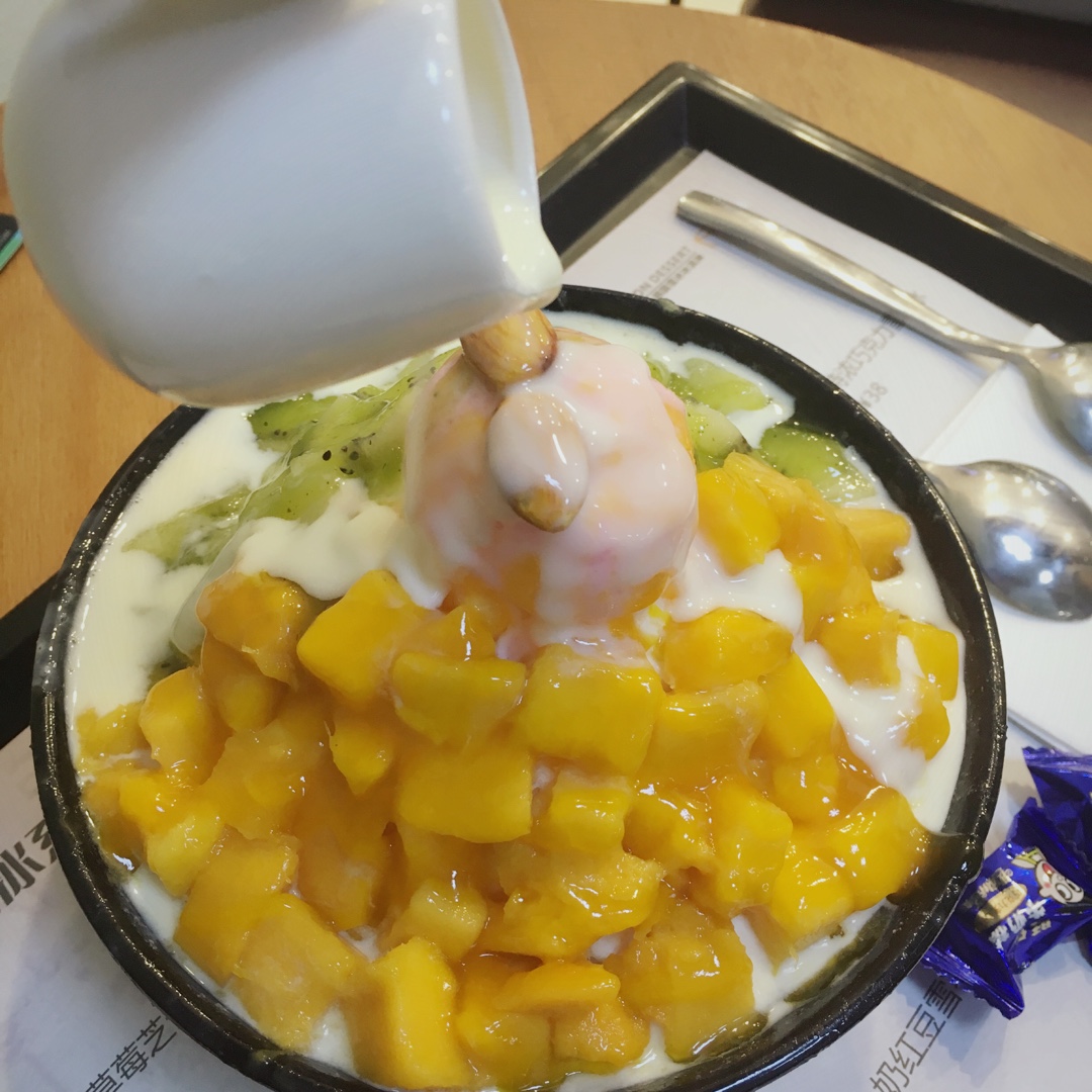 外食也要拍拍拍ヾ(✿ﾟ▽ﾟ)ノ